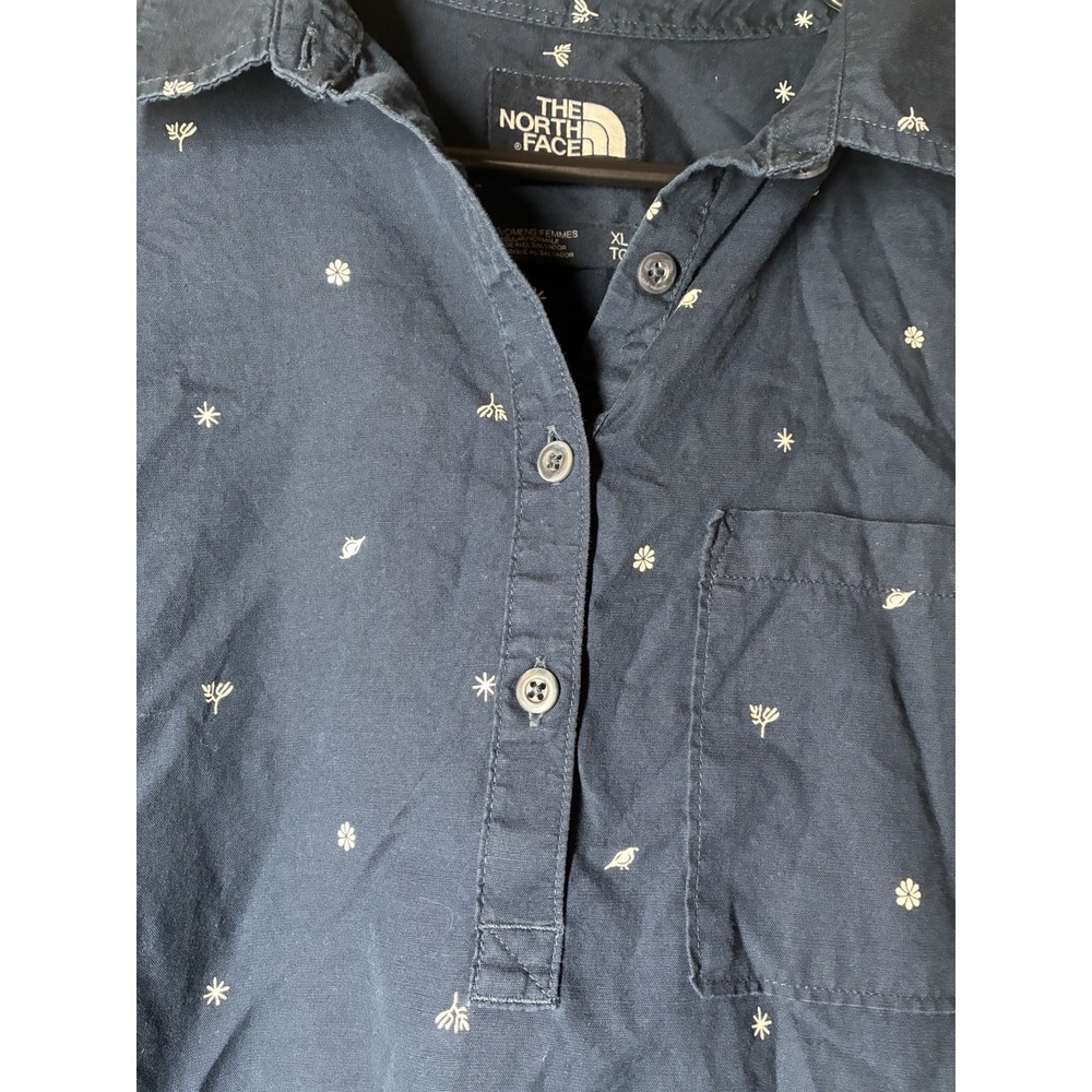 The North Face Women's Collared Cotton Pullover Shirt Large Rugby Navy Floral XL - Picture 2 of 7